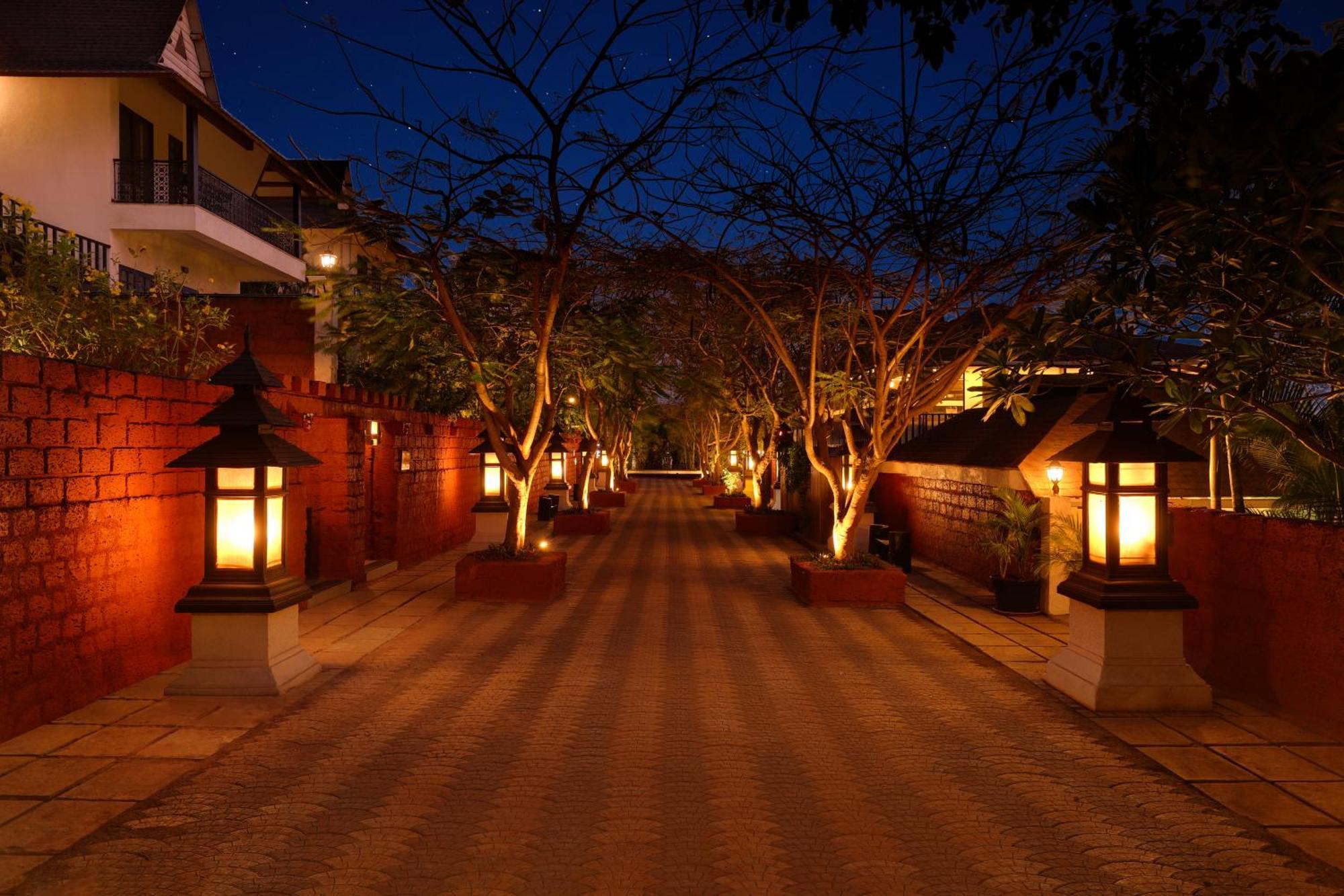 Lemon Tree Hotel, Dapoli Luaran gambar