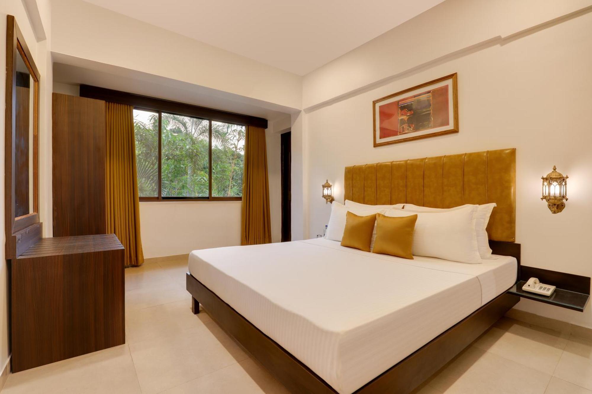 Lemon Tree Hotel, Dapoli Luaran gambar