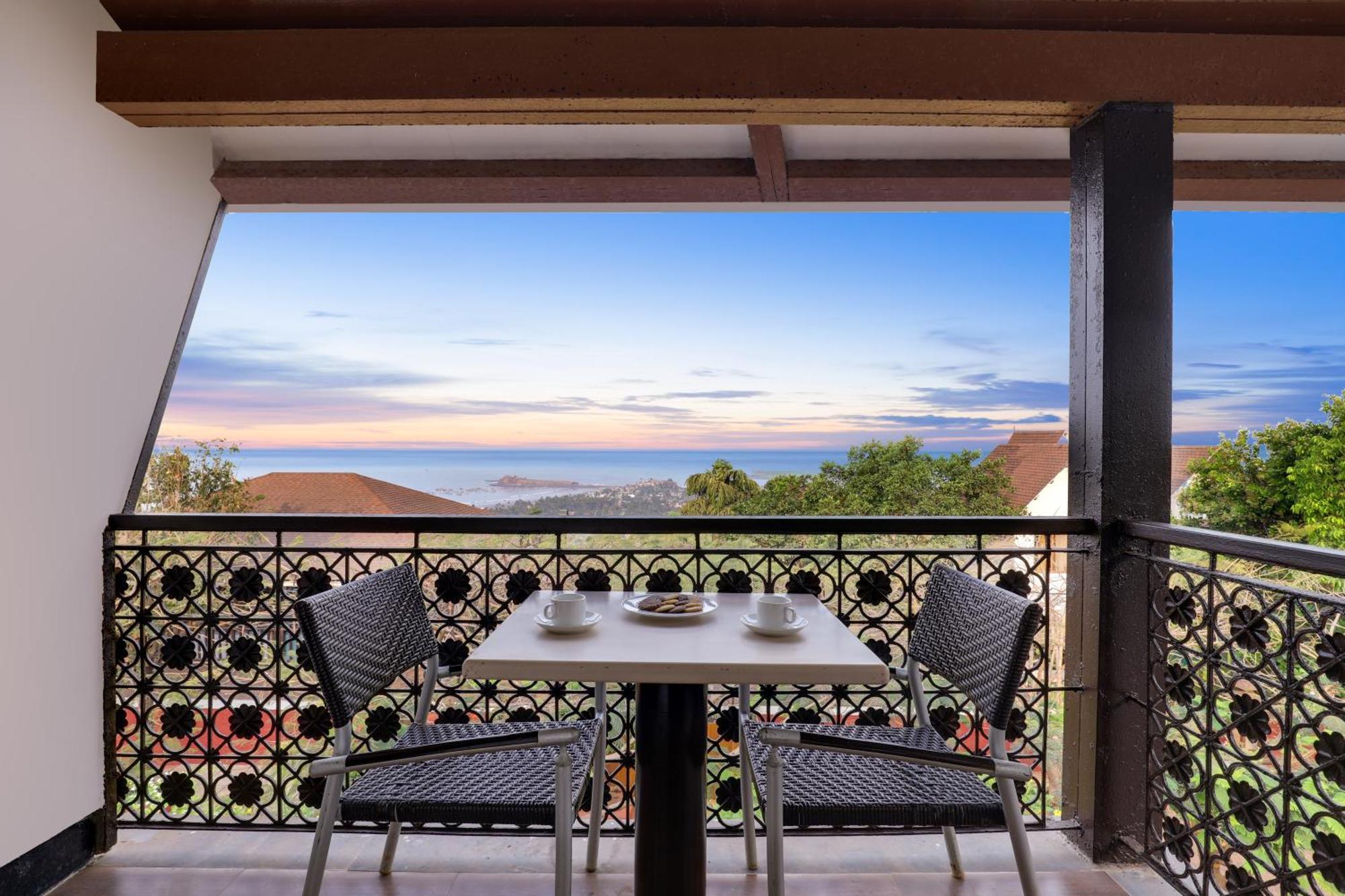 Lemon Tree Hotel, Dapoli Luaran gambar